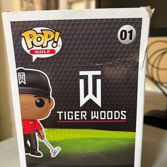 Tiger Woods Pop Funko - Picture 2 of 3